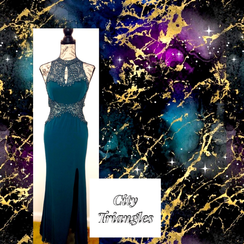 💥CITY TRIANGLES FORMAL GOWN